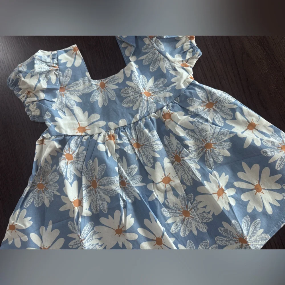 NWOT 6- 12M Baby Girls Blue Daisy Dress with Bow
